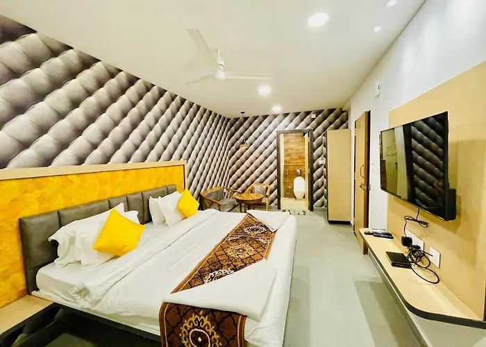 Hotel Lake View Airport Zone